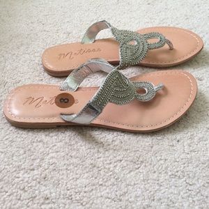Cute Summer Sandals - Size: 8